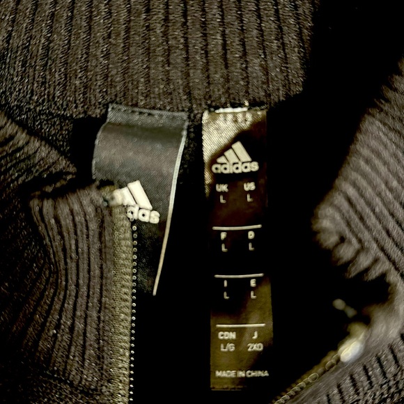 Adidas men’s Texas A&M zip jacket in medium.Fits a women’s large. - Picture 2 of 3